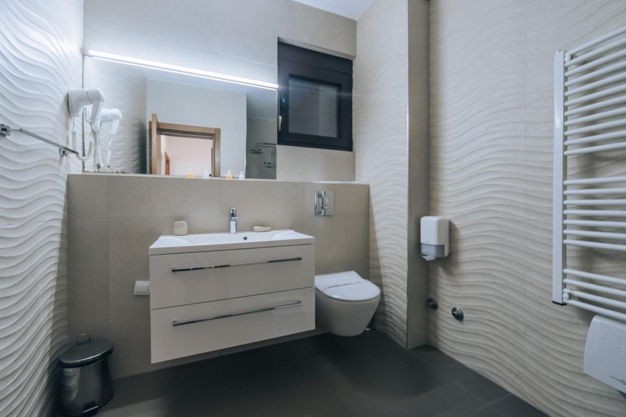 Apartments Kuce Lekovica Beach & Snack Bar- Bistro Phòng bức ảnh