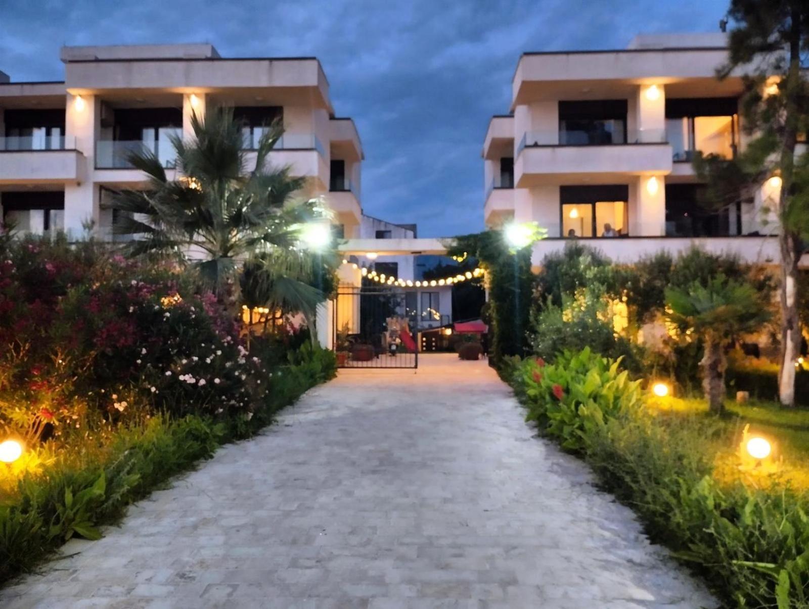 Apartments Kuce Lekovica Beach & Snack Bar- Bistro Phòng bức ảnh