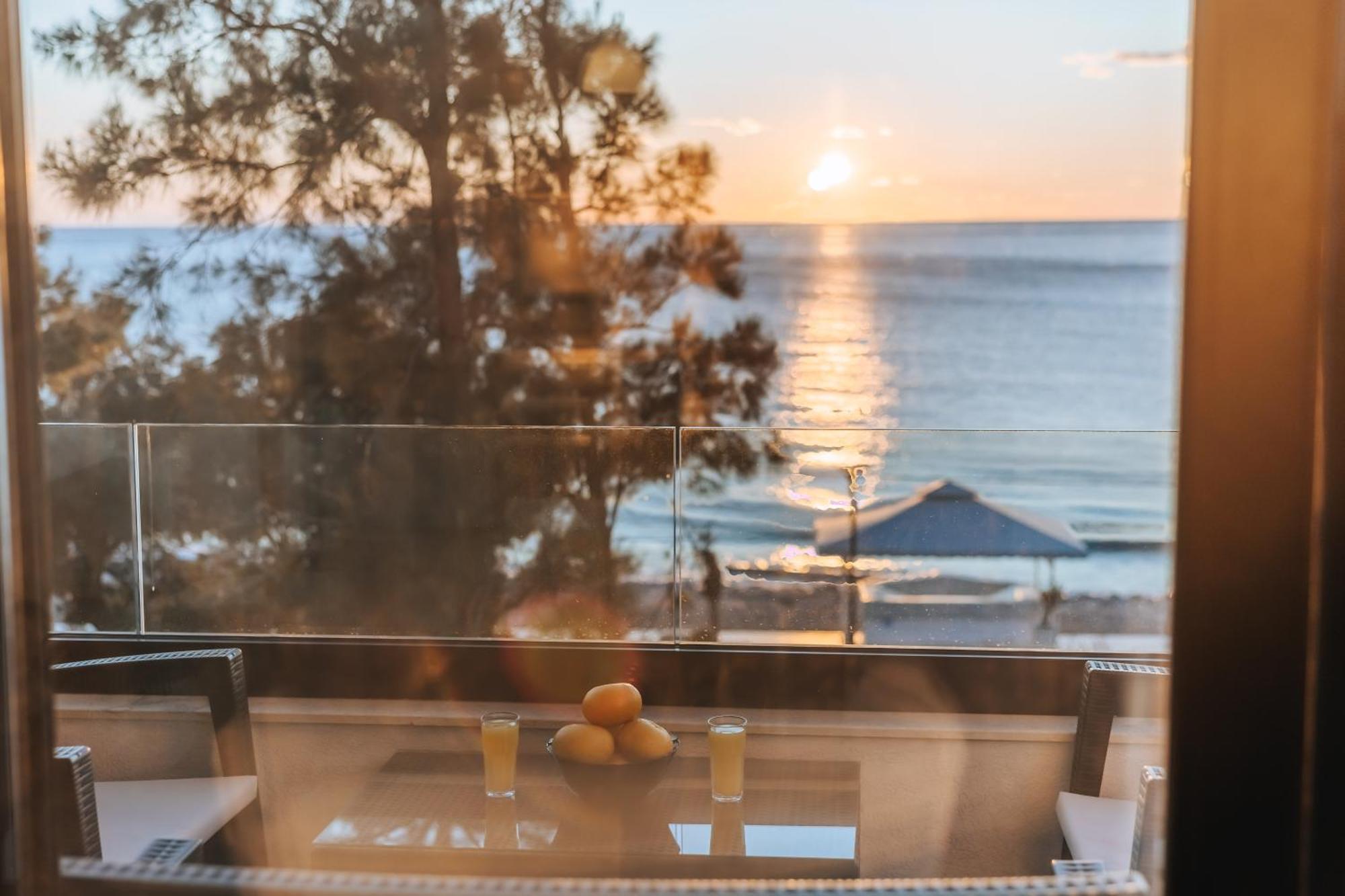 Apartments Kuce Lekovica Beach & Snack Bar- Bistro Ngoại thất bức ảnh