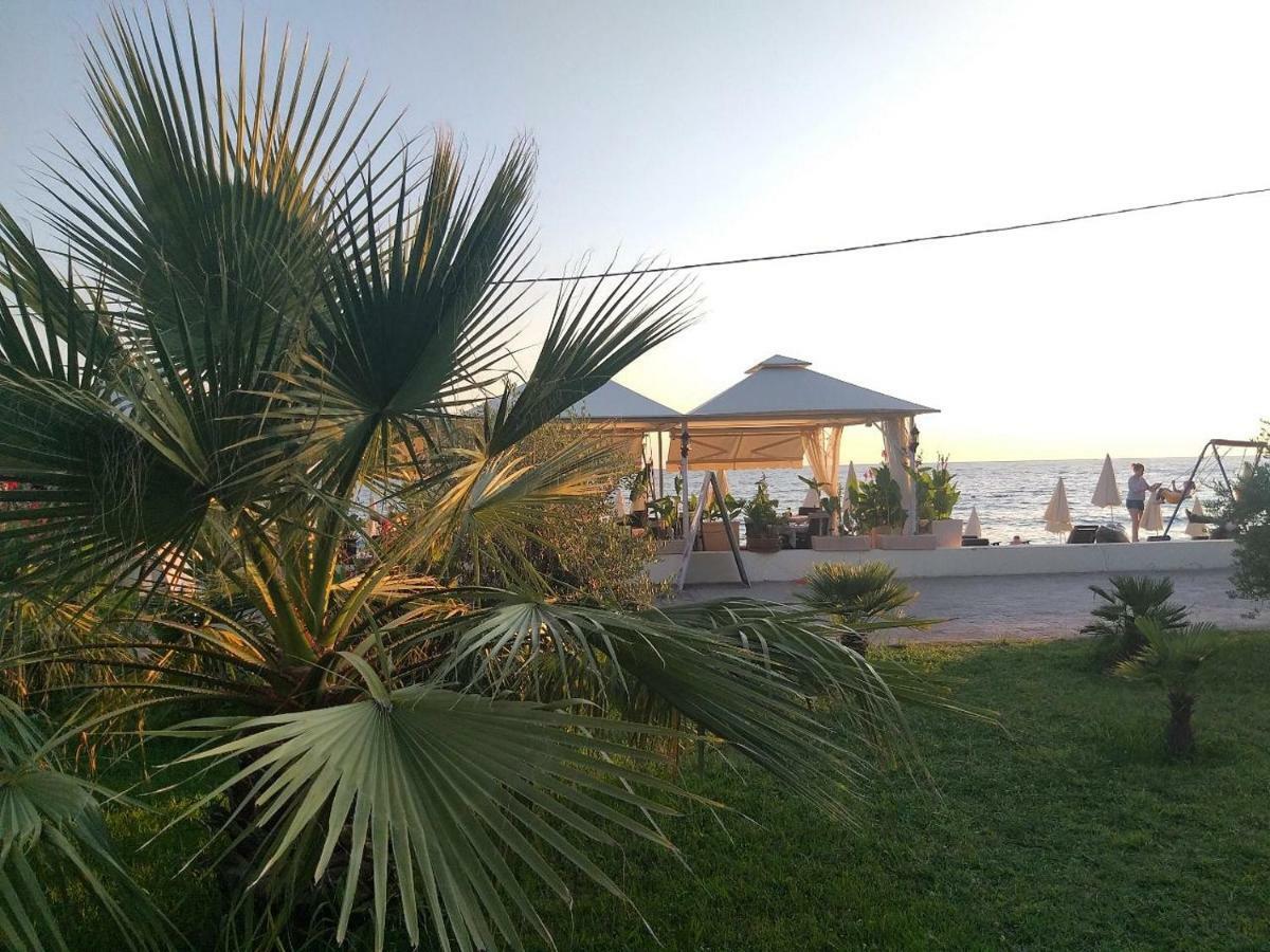Apartments Kuce Lekovica Beach & Snack Bar- Bistro Ngoại thất bức ảnh